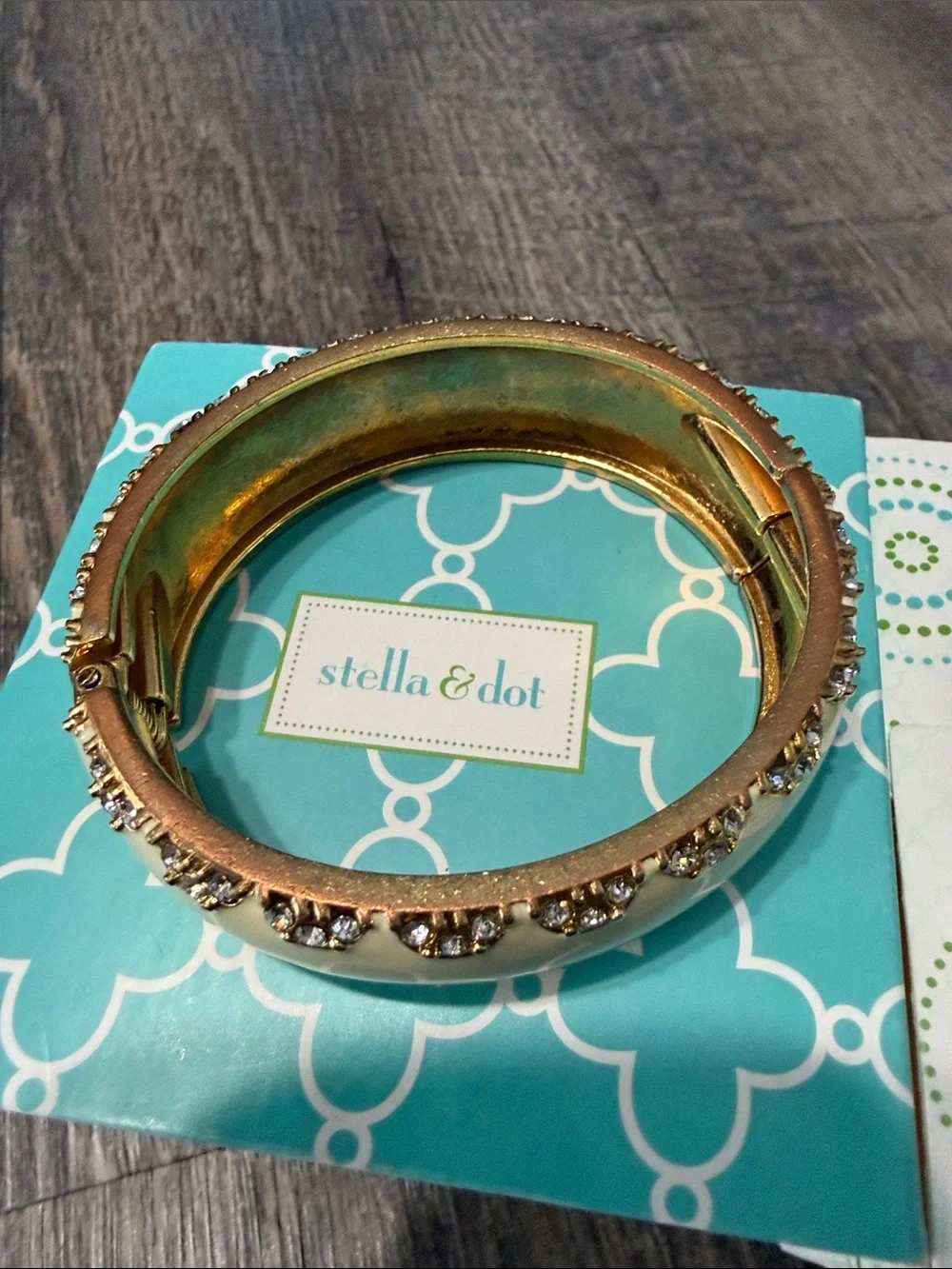 Stella & Dot Enamel Crystal Bangle Bracelet Set – Mint & Ivory - Picture 7 of 10